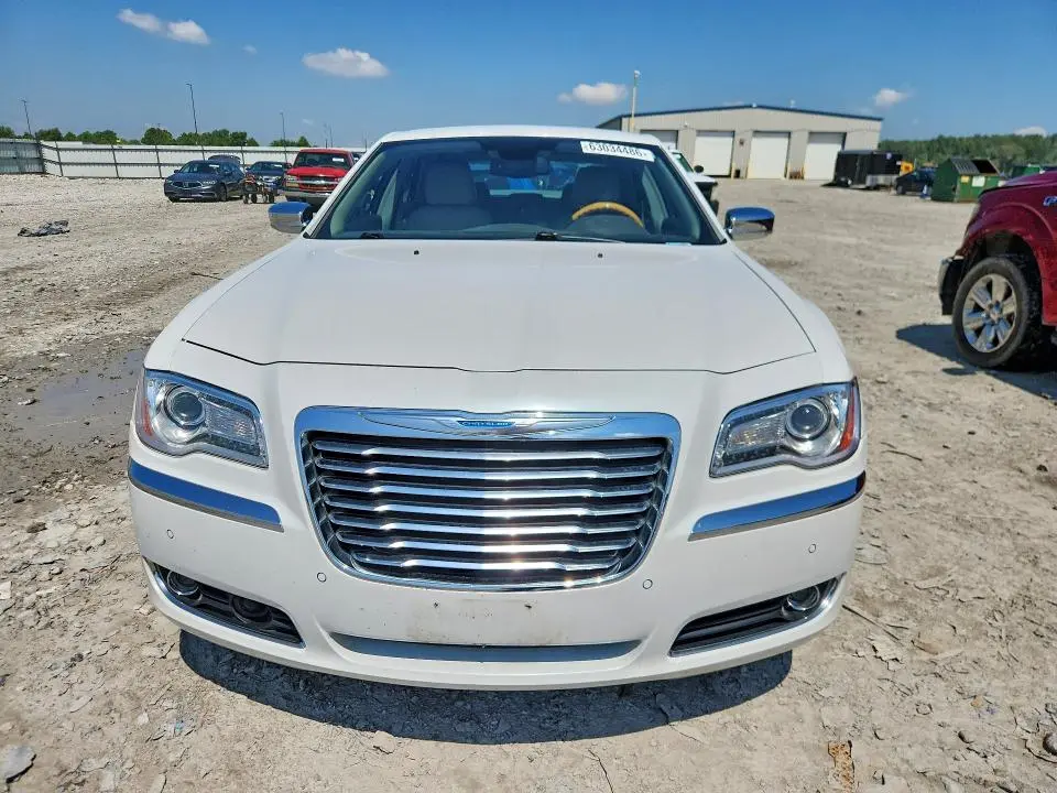 2013 CHRYSLER 300C   