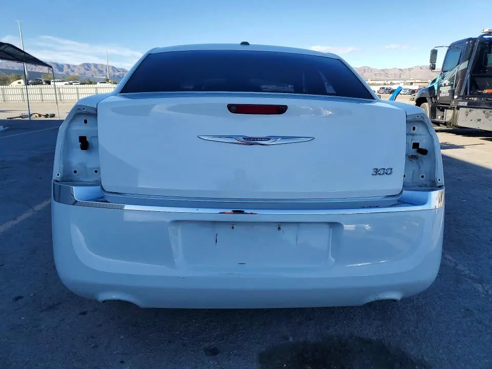 2012 CHRYSLER 300 LIMITED  