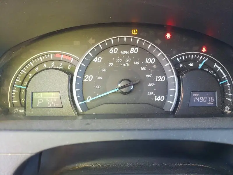 2012 TOYOTA CAMRY BASE  