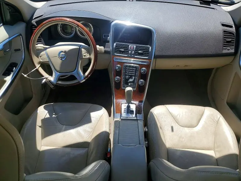2012 VOLVO XC60 3.2  