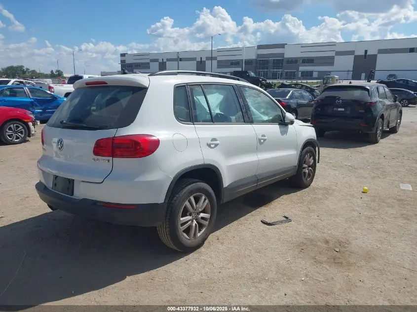 2015 VOLKSWAGEN TIGUAN S