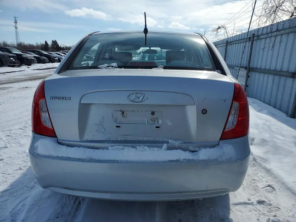 2010 HYUNDAI ACCENT GLS  