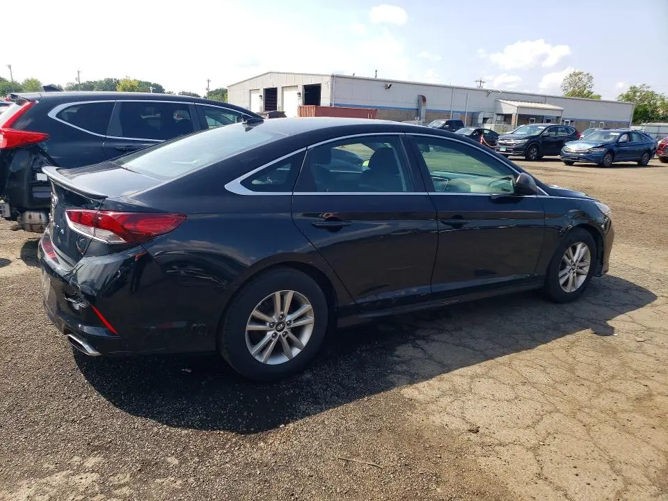 2018 HYUNDAI SONATA SE  