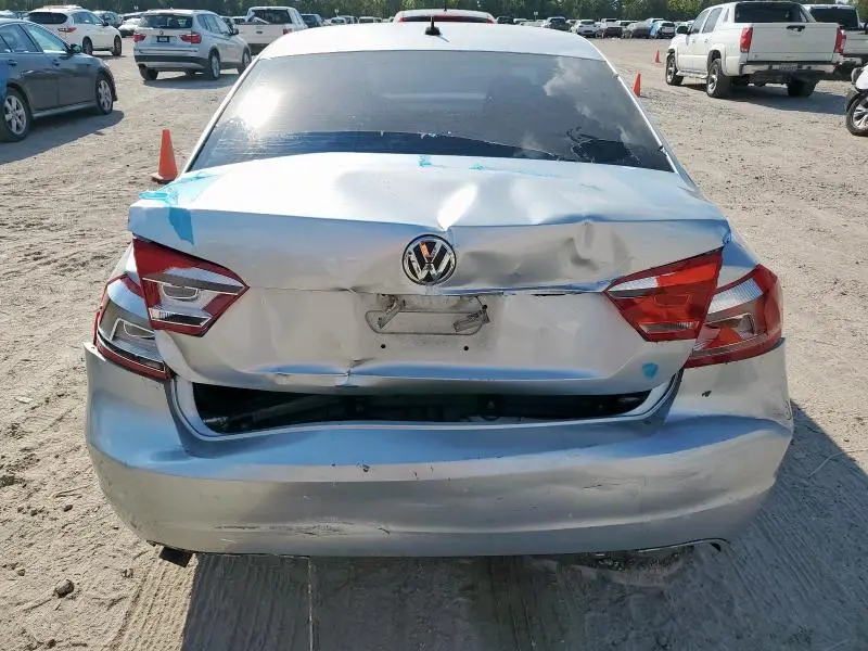 2013 VOLKSWAGEN PASSAT S  