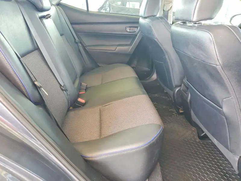 2018 TOYOTA COROLLA SE  