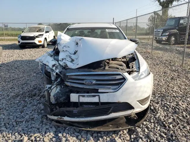 2016 FORD TAURUS SE  