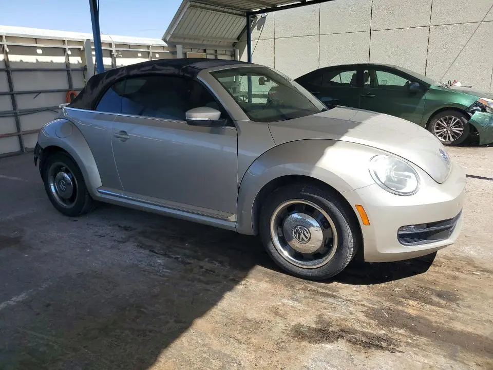 2015 VOLKSWAGEN BEETLE 1.8T  