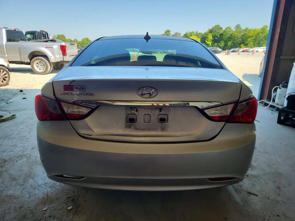 2012 HYUNDAI SONATA GLS  