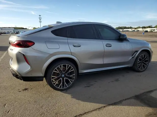 2021 BMW X6 M  