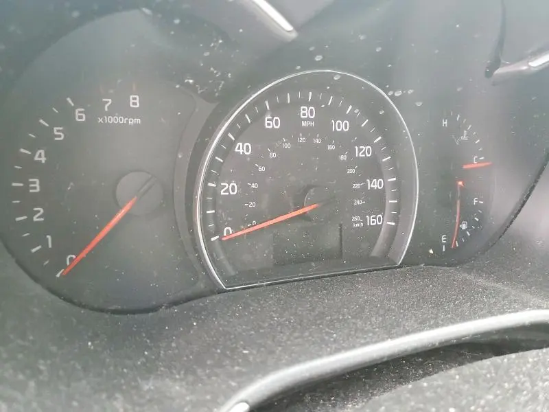 2015 KIA SORENTO LX  