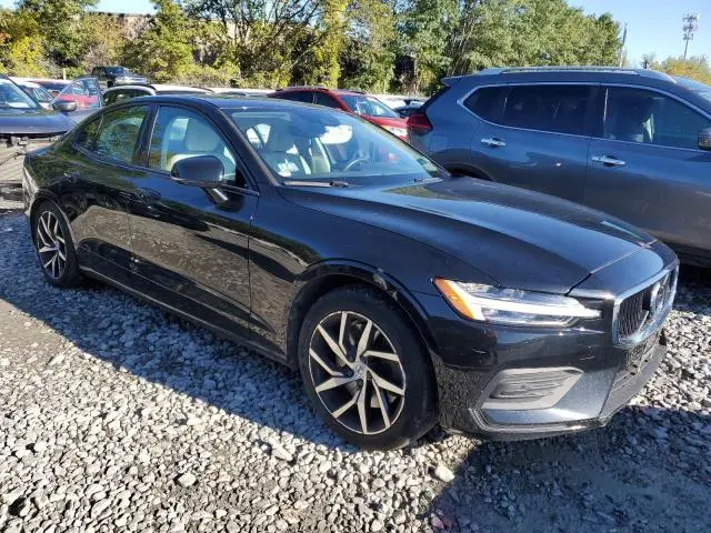 2020 VOLVO S60 T6 MOMENTUM  