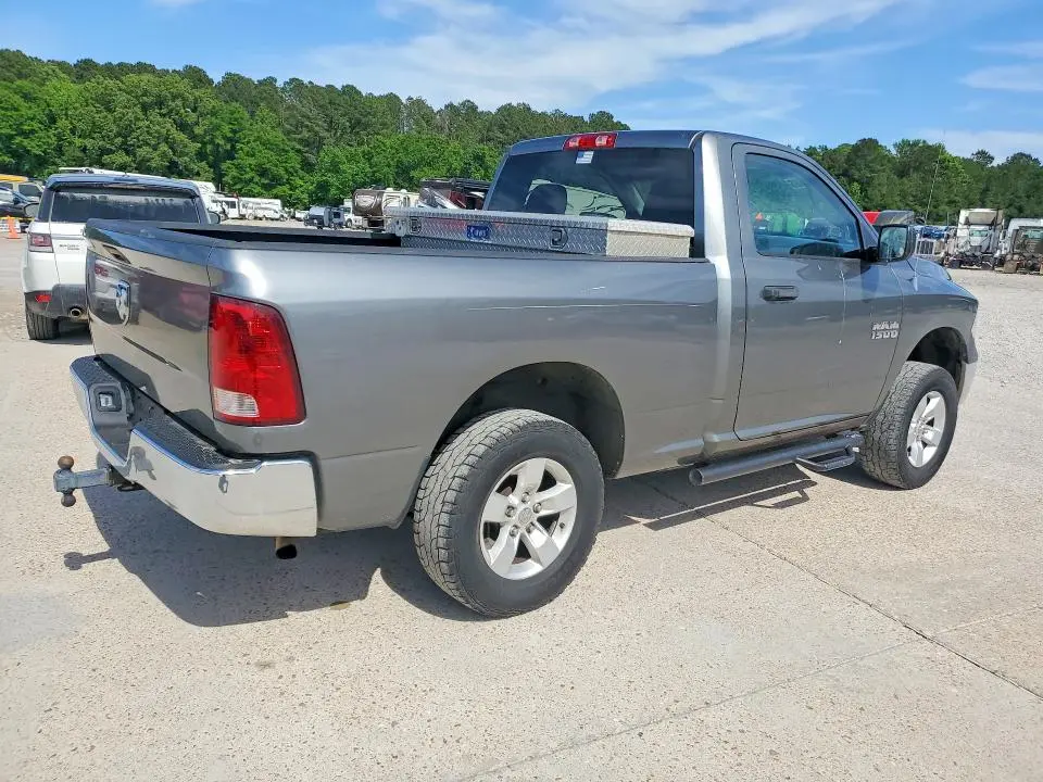 2013 RAM 1500 ST  