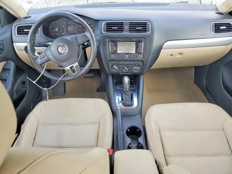 2011 VOLKSWAGEN JETTA SEL  
