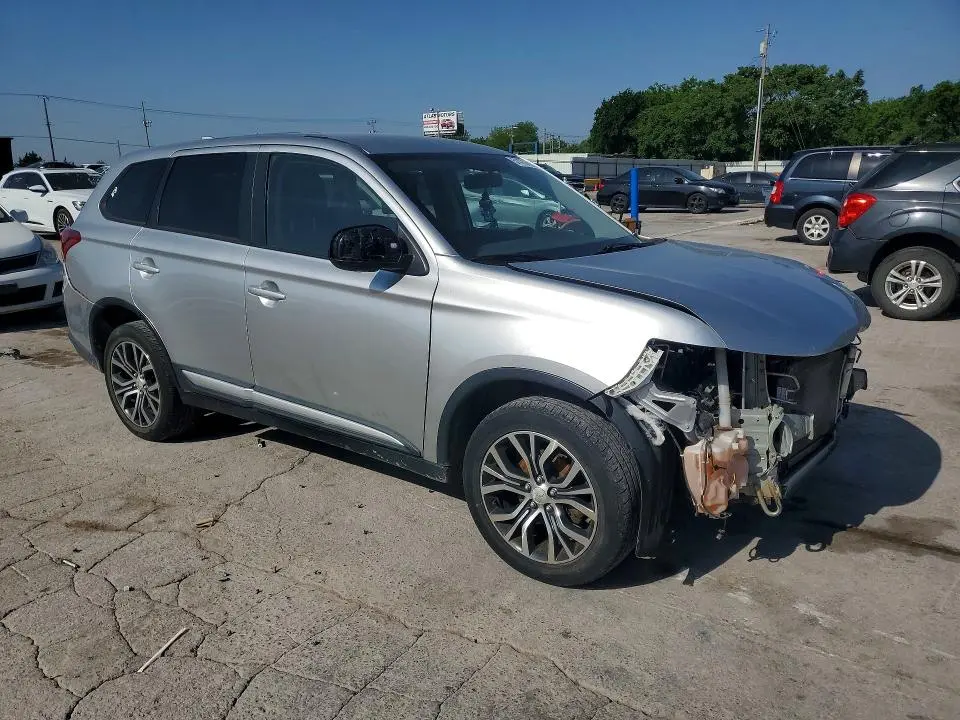 2018 MITSUBISHI OUTLANDER ES  