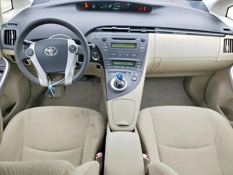 2010 TOYOTA PRIUS II  