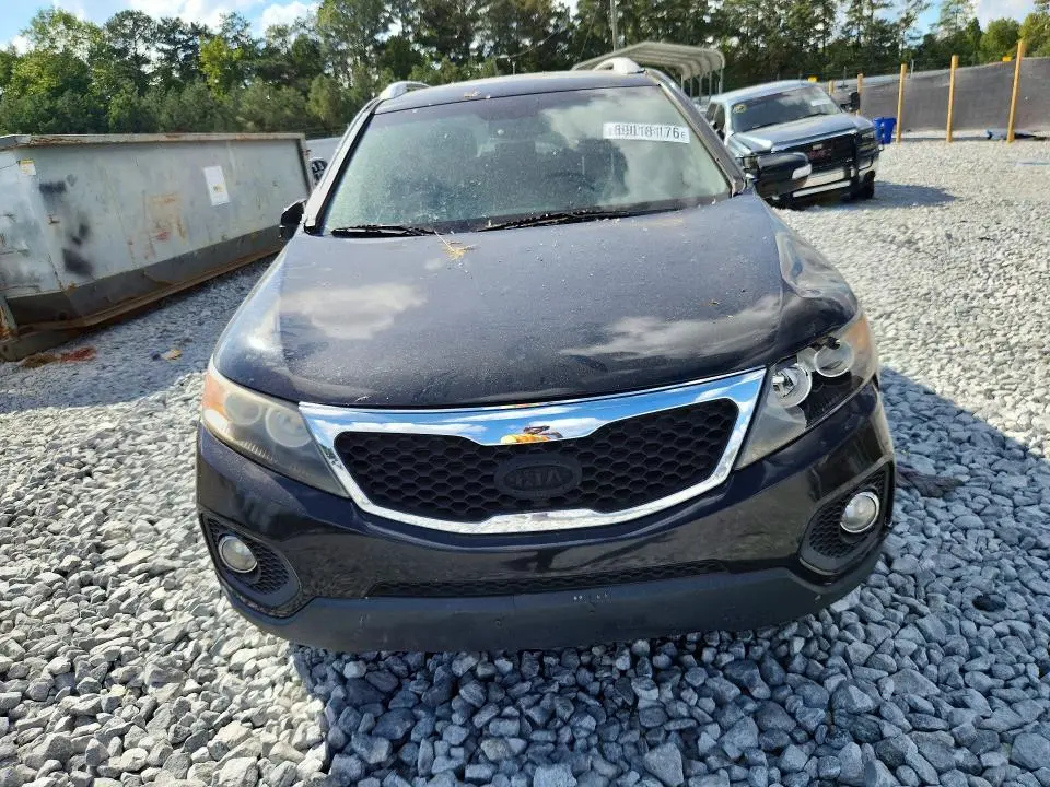 2011 KIA SORENTO LX  