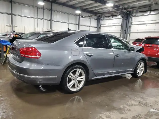 2015 VOLKSWAGEN PASSAT SE  