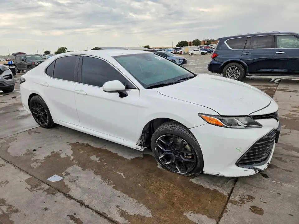 2020 TOYOTA CAMRY LE  