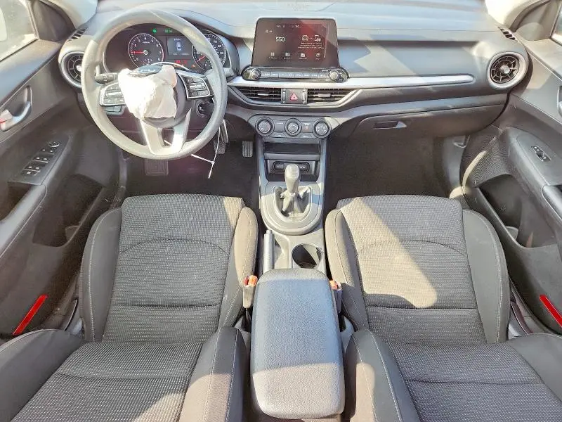 2021 KIA FORTE FE  