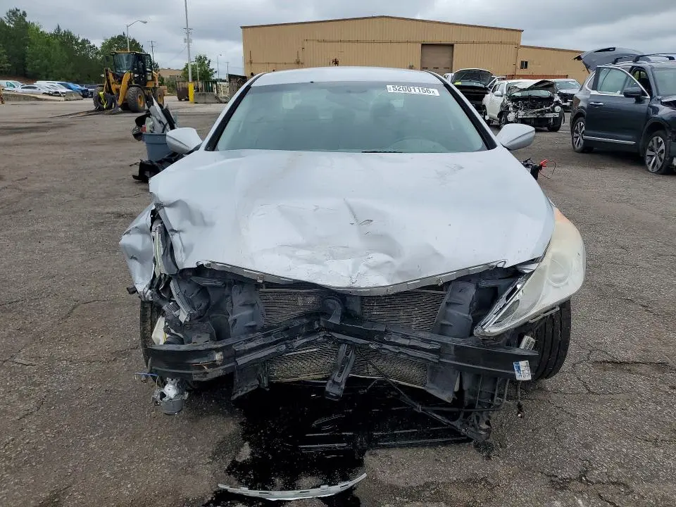2011 HYUNDAI SONATA SE  