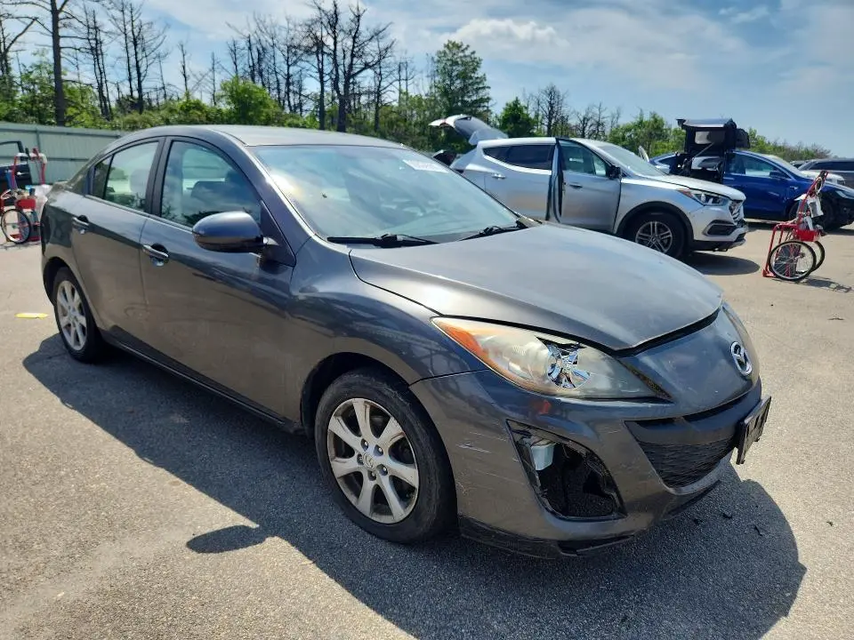 2011 MAZDA 3 I  