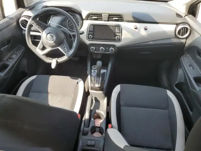 2022 NISSAN VERSA SV  