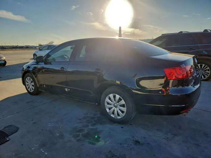 2011 VOLKSWAGEN JETTA BASE  