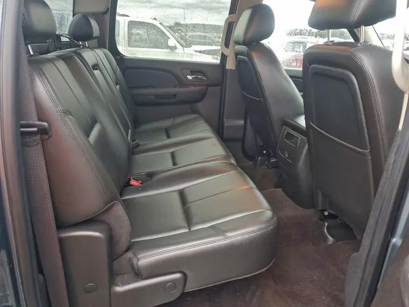 2011 CHEVROLET SILVERADO C1500 LTZ  