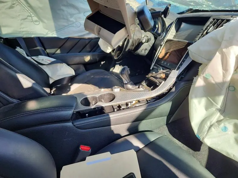 2015 INFINITI Q50 PREMIUM  