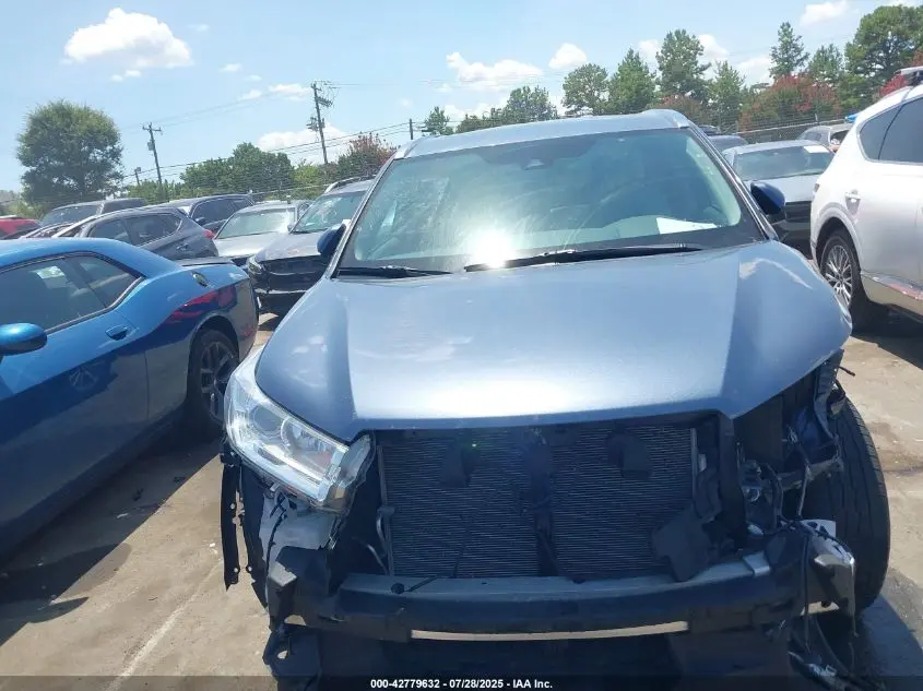2019 TOYOTA HIGHLANDER XLE