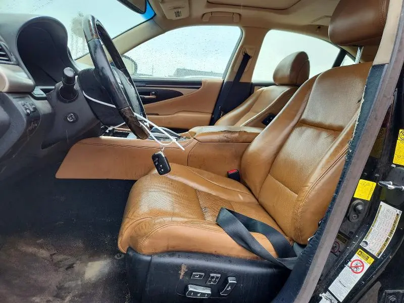 2014 LEXUS LS 460  