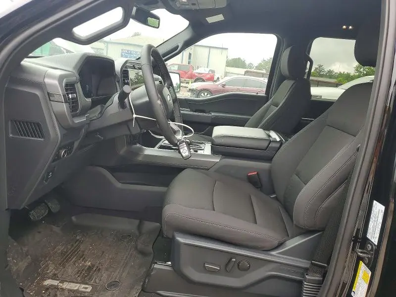 2025 FORD F150 XLT  