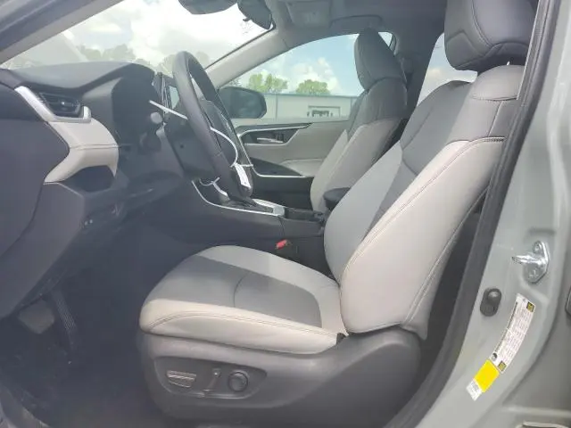 2022 TOYOTA RAV4 XLE PREMIUM  