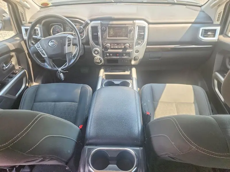 2019 NISSAN TITAN SV  