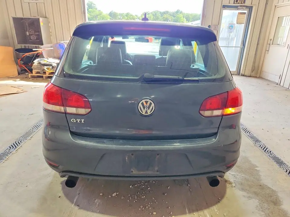 2010 VOLKSWAGEN GTI   