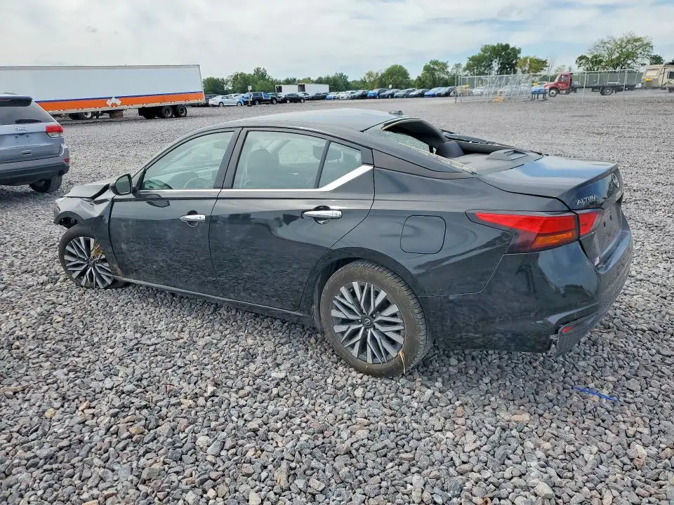 2024 NISSAN ALTIMA SV  