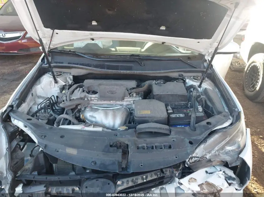 2015 TOYOTA CAMRY SE