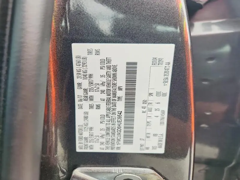 2017 FORD ESCAPE SE  