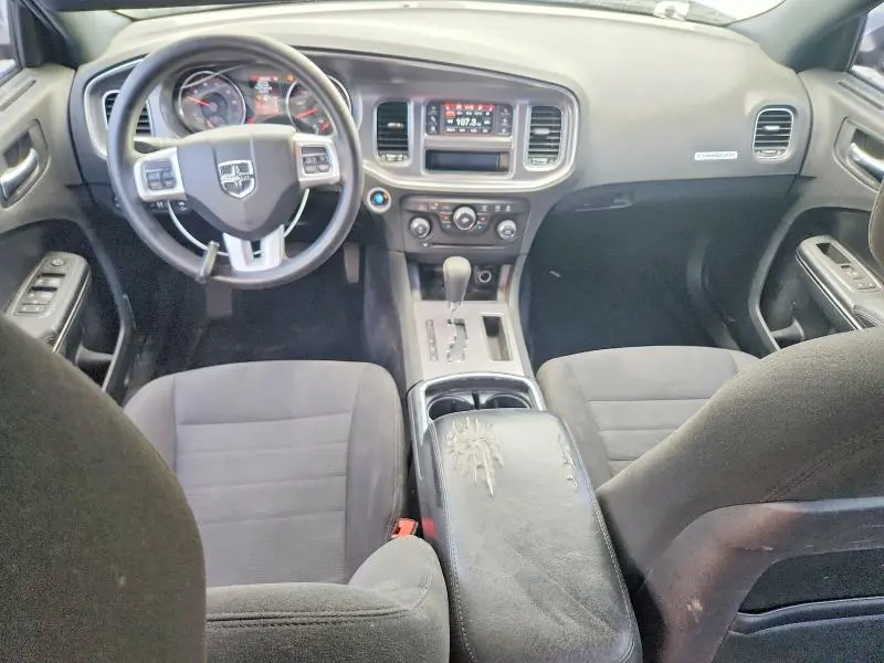 2013 DODGE CHARGER SE  
