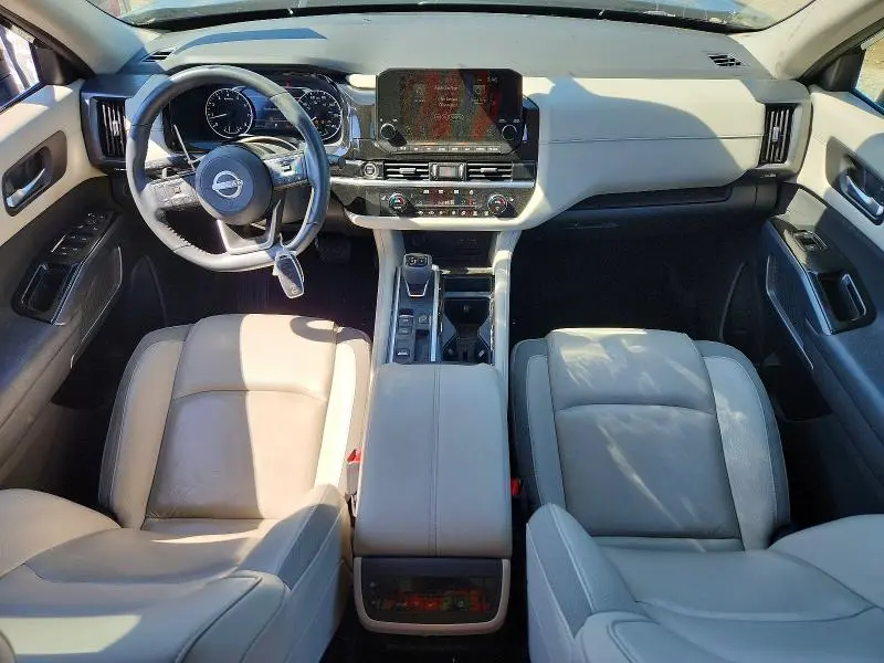 2023 NISSAN PATHFINDER SL  