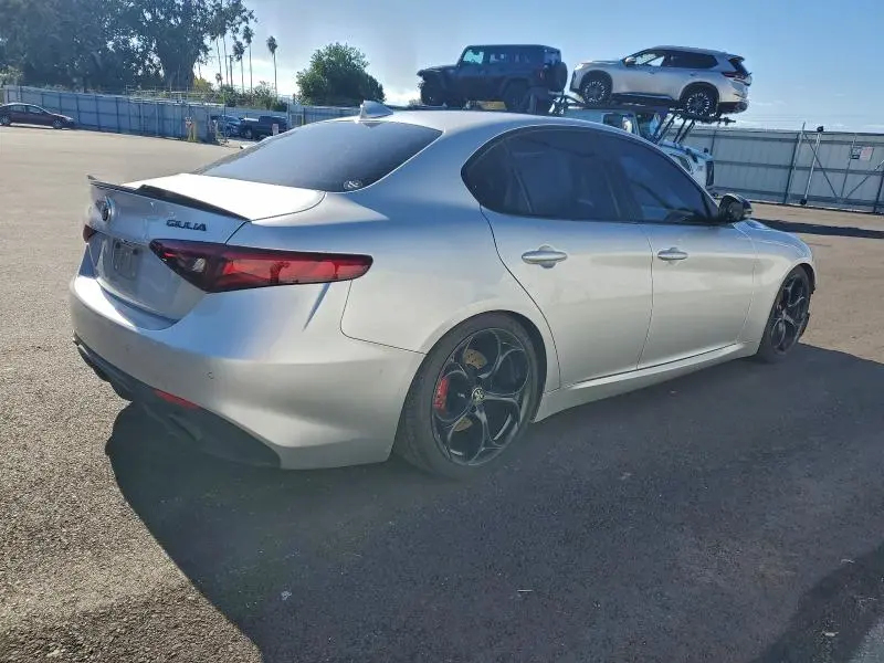 2019 ALFA ROMEO GIULIA TI  