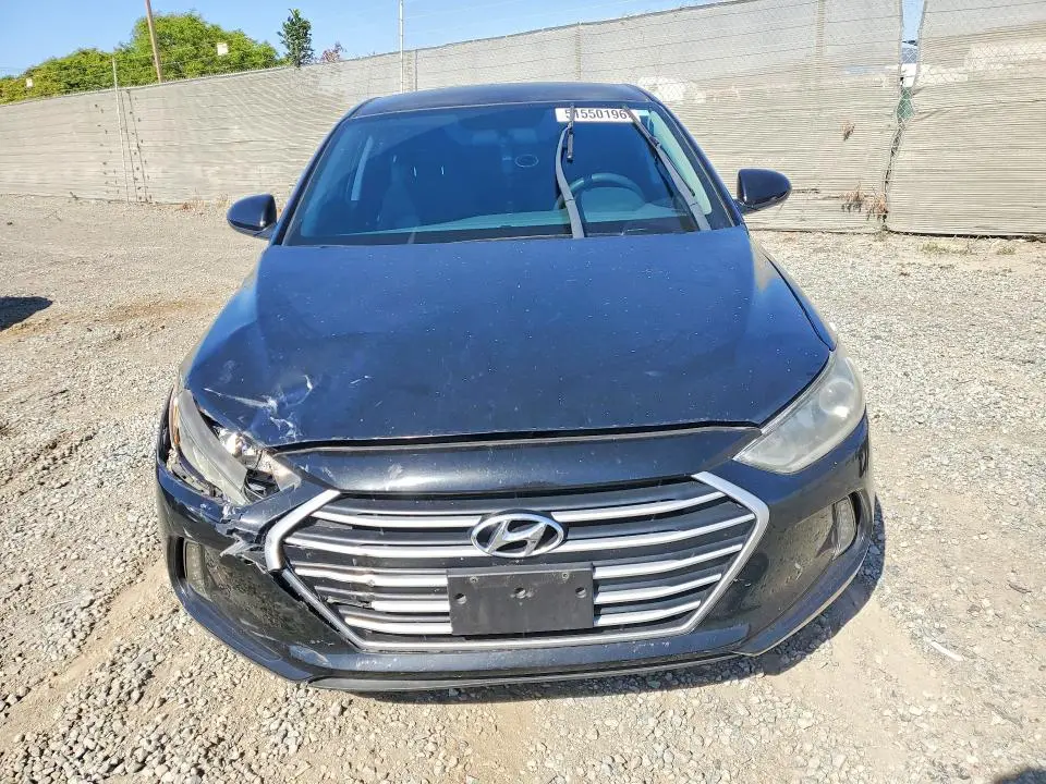 2018 HYUNDAI ELANTRA SE  