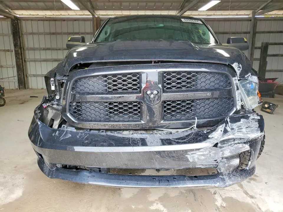 2015 RAM 1500 ST  