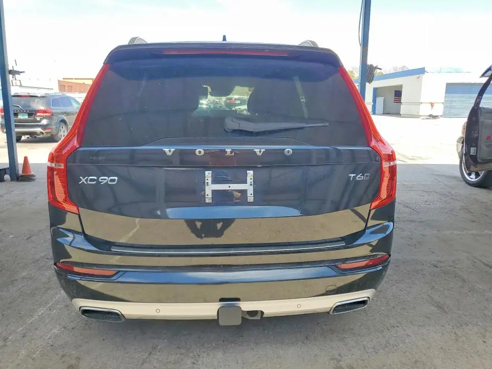 2016 VOLVO XC90 T6  