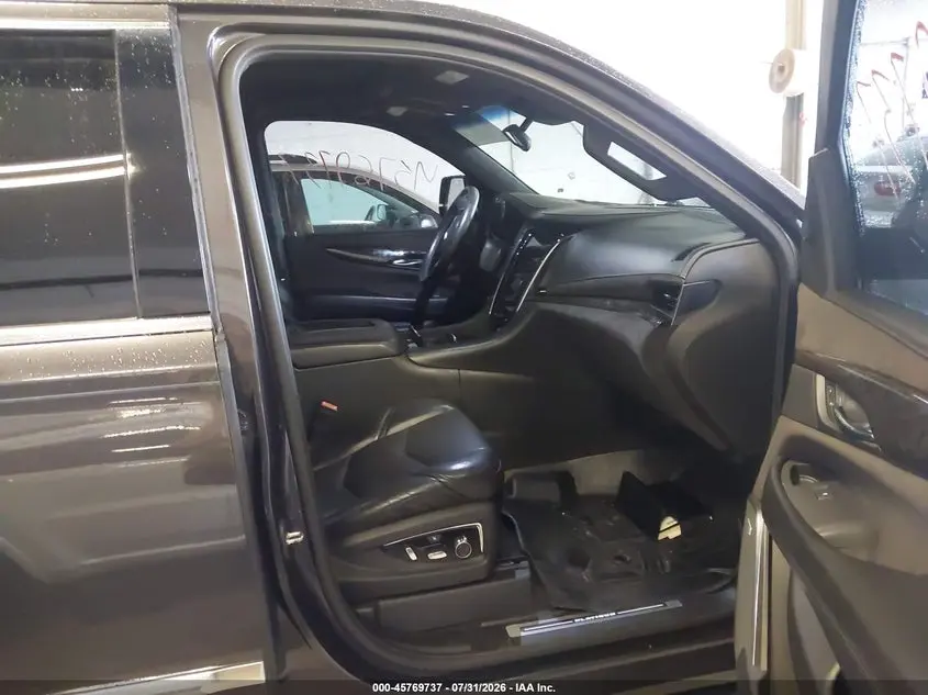 2016 CADILLAC ESCALADE PLATINUM