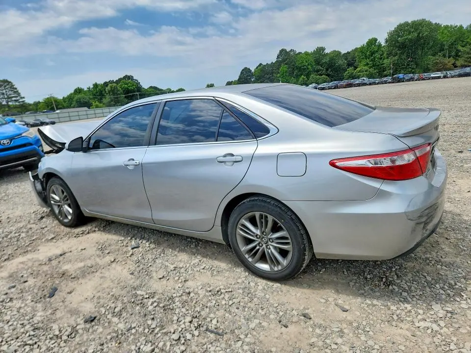 2017 TOYOTA CAMRY SE  