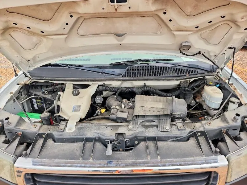 2010 GMC SAVANA G3500 LT  