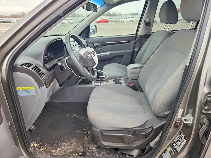 2011 HYUNDAI SANTA FE GLS  