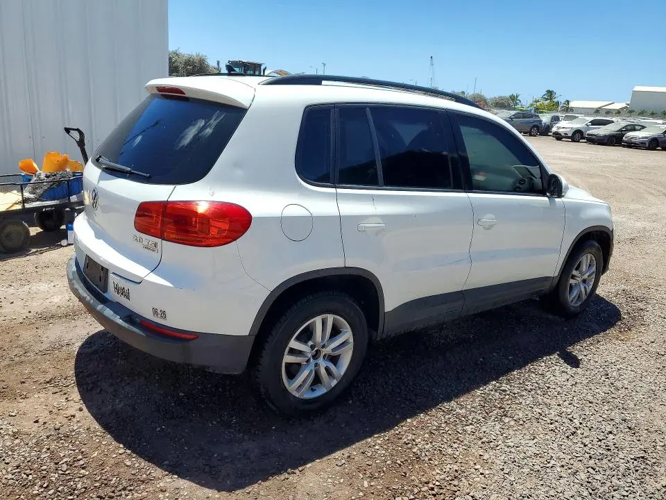 2015 VOLKSWAGEN TIGUAN S  