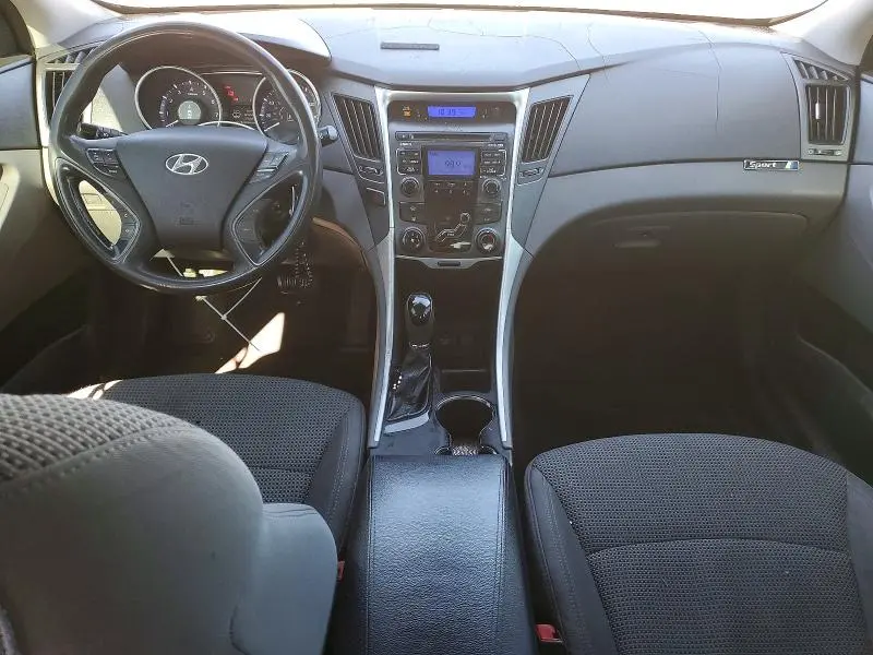 2011 HYUNDAI SONATA GLS  